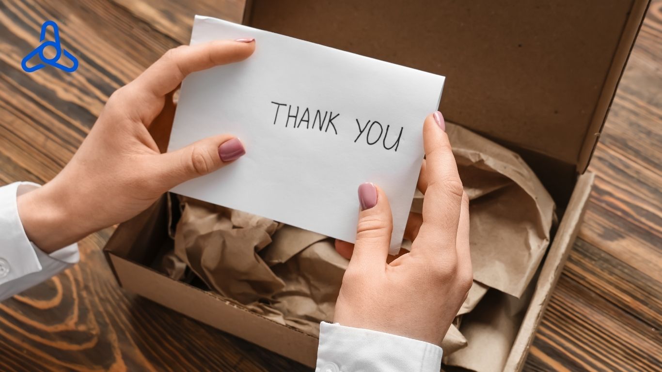 thu cam on khach hang 4